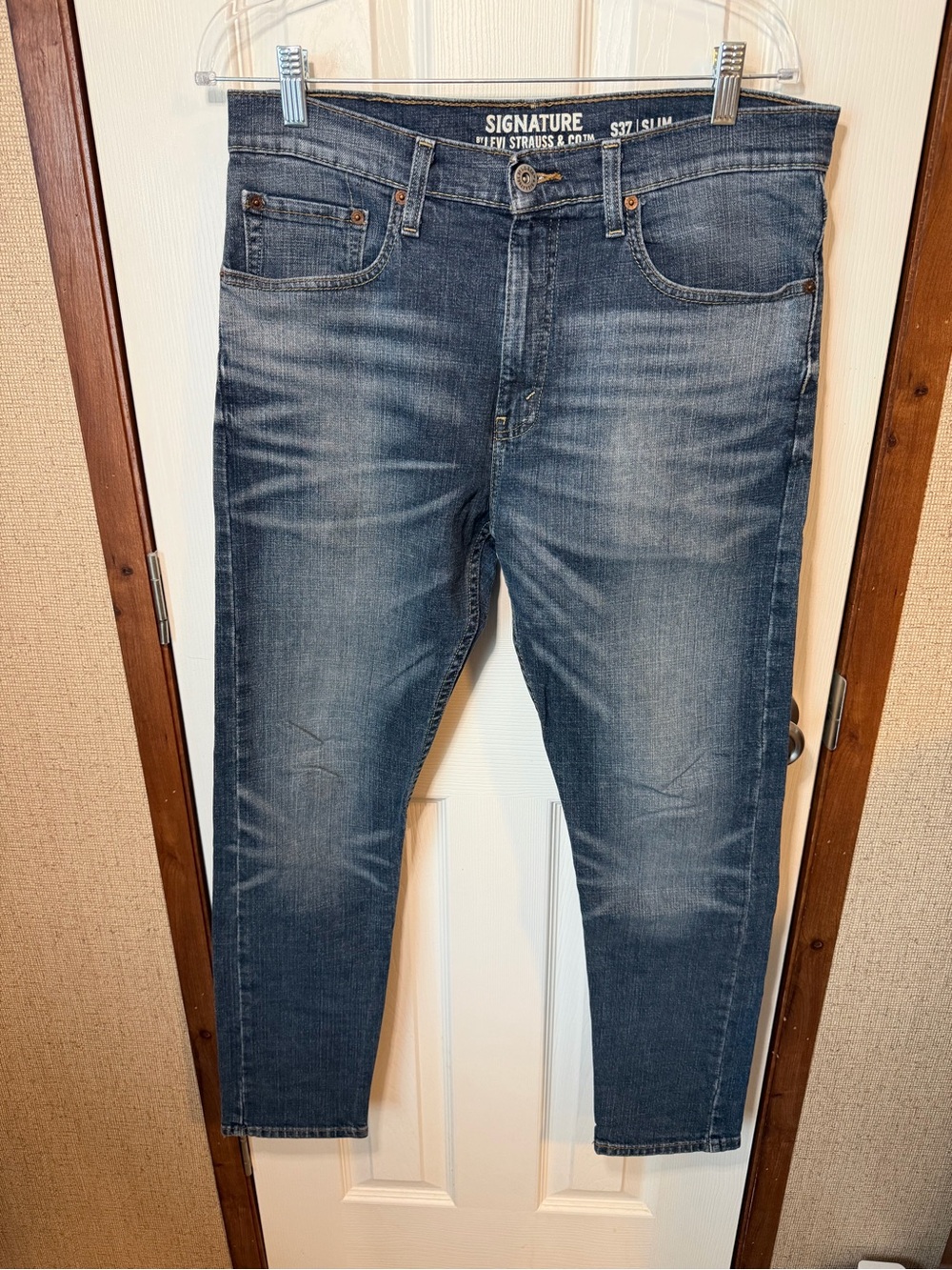 Signature by Levi Strauss Slim Fit Washed Blue Men’s Jeans